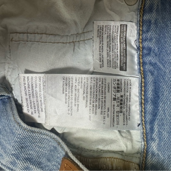 Levi's Premium 501 Jeans Womens W27 L26 Cropped Light Wash Distressed - Picture 8 of 13